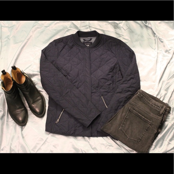 Gap Puffy Bomber Jacket - Picture 2 of 6